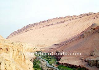 燃烧的山,吐鲁番