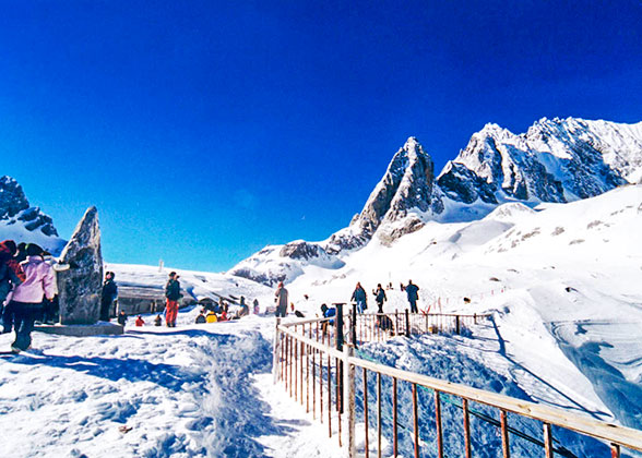 玉龙雪山