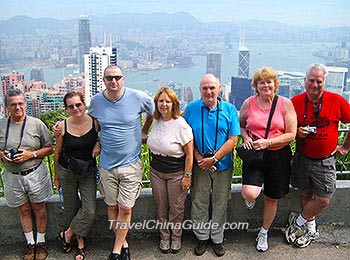 我们在香港太平山顶的客人