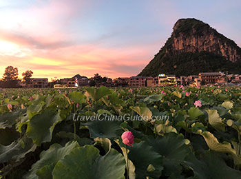 普哲黑风景区